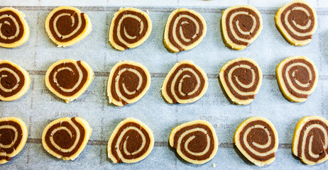 Kekse und Plätzchen backen in einer Bäckerei, Handwerk