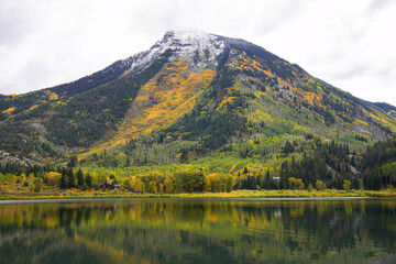 Fototapeta premium Hat Mountain - Marble Colorado