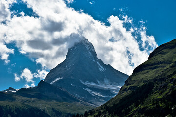 Obraz premium clouds over the Matterhorn mountains