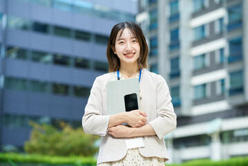 若手ビジネスウーマンのポートレート