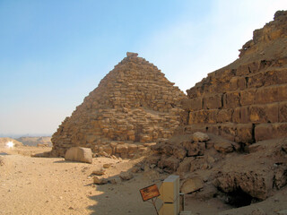 Ancient Egyptian architecture, pyramids, statues, symbols, signs, religion