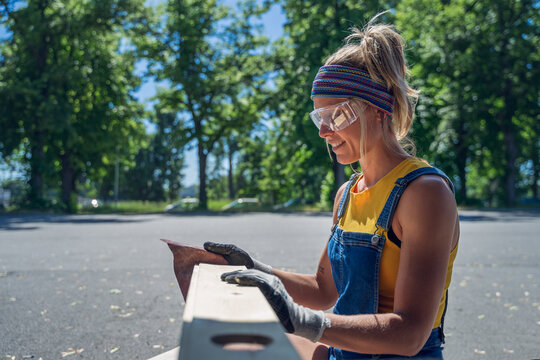 A woman converting her van in camper