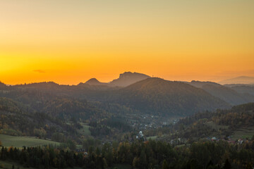 Obraz premium View for valley in autumn color evening near Jaworki Poland