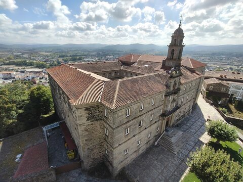 Monasterio de San Vicente do Pino en Monforte de Lemos, Galicia