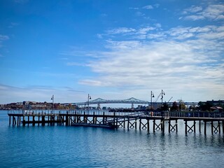 Obraz premium Charlestown Massachusetts Dock Overlooking Tobin Bridge in the Distance
