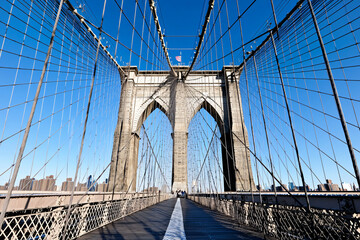 Fototapeta premium Brooklyn Bridge adult coloring template, architectural accuracy, crisp black outlines