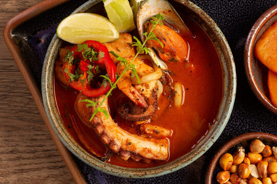 Sopa de Parihuela Peruana 