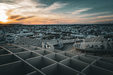 Fototapeta premium Couché de soleil au Metropol Parasol de Séville