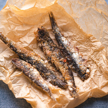 Salted anchovies or alici are the basis and basic ingredient of Italian cuisine. Fermented salted fish base for pasta, main courses and antipastes. Simple eco style