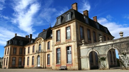 Obraz premium Château de la Motte Tilly du XVIIIe siècle style Louis XV dans l'Aube, région Grand Est france, europe