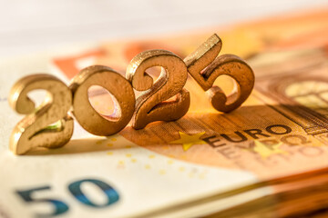 argent euro finances 2025