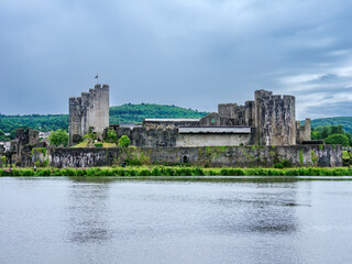 Obraz premium Caerphilly Castle, Caerphilly, Wales, United Kingdom