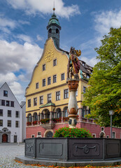 Schwörhaus und Christofsbrunnen am Weinhof, Ulm, Baden-Württemberg, Deutschland