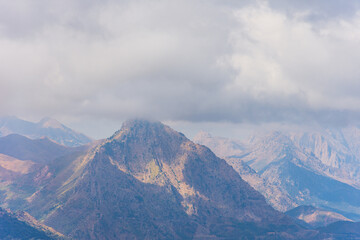 Fototapeta premium Scenic view of the mountains in Tizi Ouzou, Algeria.