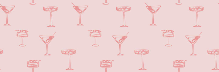 Seamless pattern with doodle glasses with drinks. Design for menu, restaurant, food. Hand drawn vector illustration.