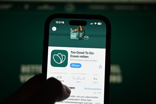 Too good to go App on the phone