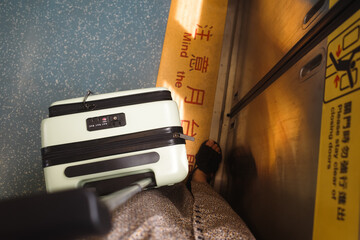 台湾で旅をする女性