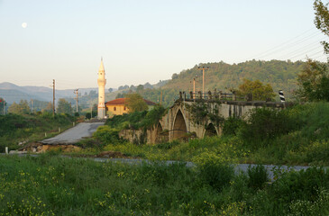 Valide Sultan Bridge, located in Izmit, Turkey, was built during the Ottoman period.
