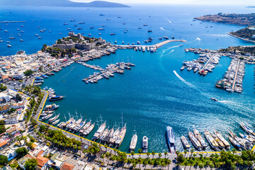 Naklejka premium Bodrum District of Mugla, Turkey. Aerial view of Bodrum Castle (Castle of St. Peter). Panoramic view of Bodrum center, marina and castle. Drone shot.