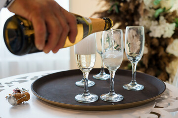 Elegant Champagne Celebration with Flutes and Sparkling Bubbles