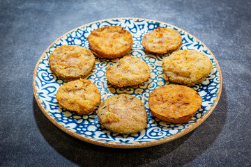VERDURAS EN TEMPURA CON SALSA DE MIEL Y MOSTAZA