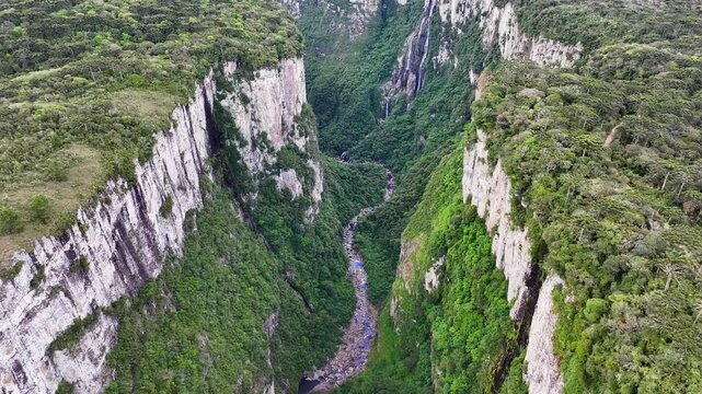 Canyon Of Itaimbezinho At Cambara Do Sul Rio Grande Do Sul Brazil. Dramatic Landscape Of Beautiful Canyons In The Tropical Scene. Countryside Dramatic Sky Rural Field. Agro Rural Panorama.