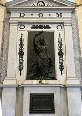 Obraz premium The monument to the soldiers of the Dutch army in the Saint-Joseph church, Waterloo, Belgium