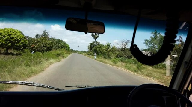 KEN_Roadtrip_Drive_Kenia_Ukunda_Landscape_2022_013_4K_17sec.mp4
