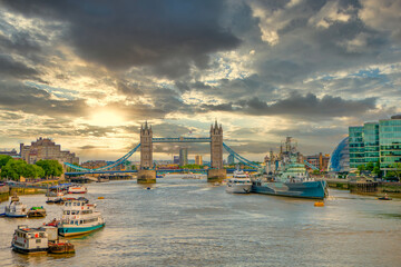 Fototapeta premium The skyline of London: from the Tower Bridge to London Bridge during sunset time, United Kingdom