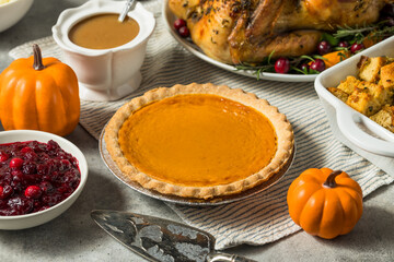 Homemade Thanksgiving Pumpkin Pie