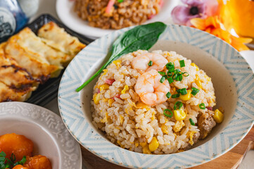 エビ入り五目チャーハン