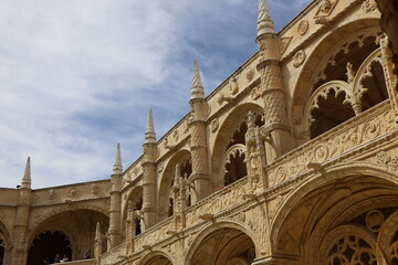 Obraz premium Cloître du monastère des Hiéronymites, Mosteiro dos Jerónimos, ville de Lisbonne, Portugal