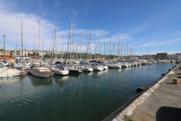 Doca de Belem, port de plaisance, ville de Lisbonne, Portugal