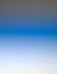 Obraz premium Serene Sky: A Gentle Blue Gradient