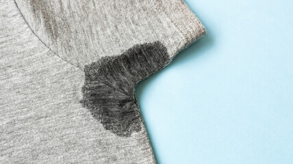 脇汗　ワキ汗　汗染み　ワキガ　腋臭