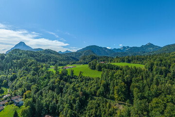 Die Region um den Grenzort Kiefersfelden im oberbayerischen Chiemgau von oben