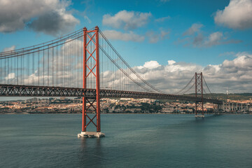 Brücke des 25. April in Lissabon, Portugal