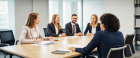 Obraz premium Blurred background of a financial team discussing market trends and investment opportunities, bussiness and meeting