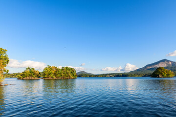 磐梯山のふもと桧原湖
