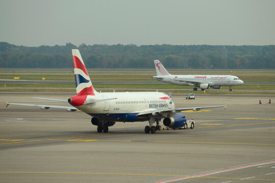 MILAN, ITALY - SEPTEMBER 29, 2018: Airbus A319-131 (G-EUOI) of British Airways airline expects the command for take-off. Malpensa airport