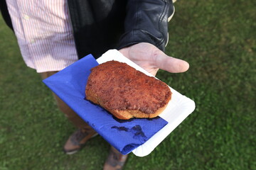 takeaway militärkäseschnitte käse brot mahlzeit imbiss