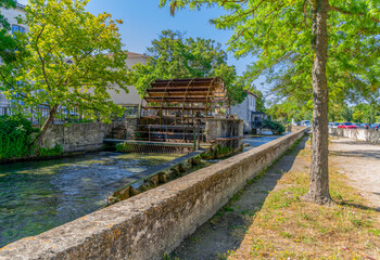 Fototapeta premium L'Isle-sur-la-Sorgue