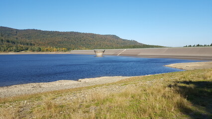 Innerstetalsperre zwischen Langelsheim und Lautentahl, Nähe Goslar in Niedersachsen, Harz