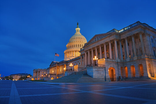  US Capitol building at sunset, Washington DC, USA.