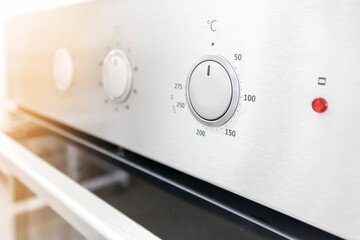 Bread oven with an emphasis on baking, heat control in baking, and the bread oven temperature...