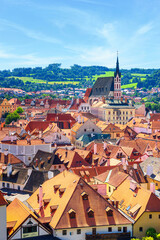 Obraz premium Summer cityscape - top view of the historic centre of Cesky Krumlov, Czech Republic