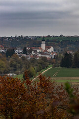 Herbstliches Foto von der Landschaft in Süddeutschland