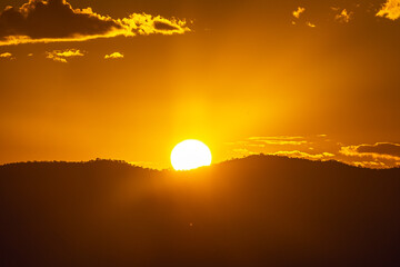 Pôr do sol na cidade de Alto Paraiso de Goiás, região da Chapada dos Veadeiros, Estado de Goiás, Brasil