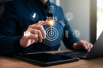 Setting business goals for 2025, business people preparing for new challenges in 2025, business growth goals Develop success, planning and strategy create growth opportunities.