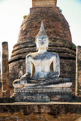 Obraz premium Sukhothai Historical Park is a world heritage site, showing the masterpieces of early Thai architecture, the magnificent beauty of art and the architecture of the past glory, showing the wisdom.